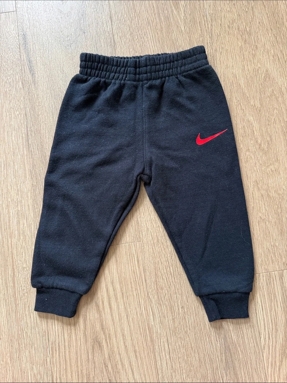 Nike Kids Black Sweatpants with Red Swoosh Size 12 Months